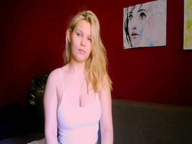 Live sex webcam photo for MsMollyD #258560127