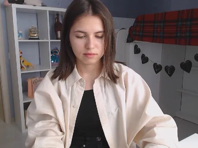 Live sex webcam photo for YourrAngell #256214712