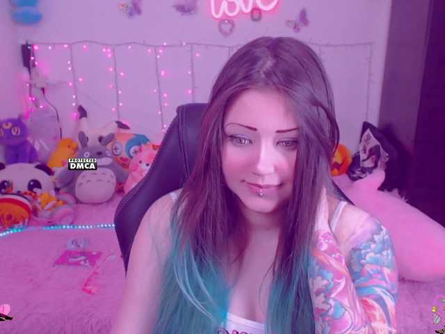 Live sex webcam photo for LittleKitsune #241239098