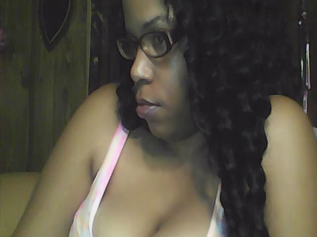 Live sex webcam photo for Pinkrackz100 #258029681