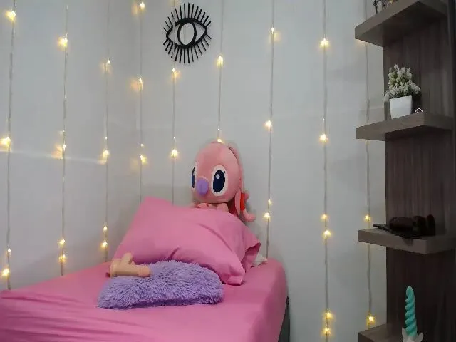 Live sex webcam photo for ETHANJARA #257861708