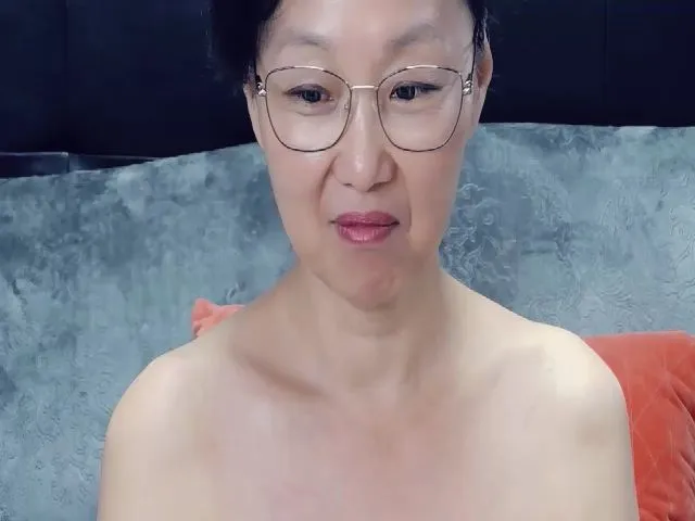 Live sex webcam photo for SandraMia #259869693