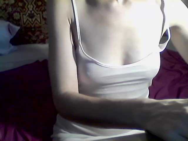 Live sex webcam photo for LorraineOSun #240939941
