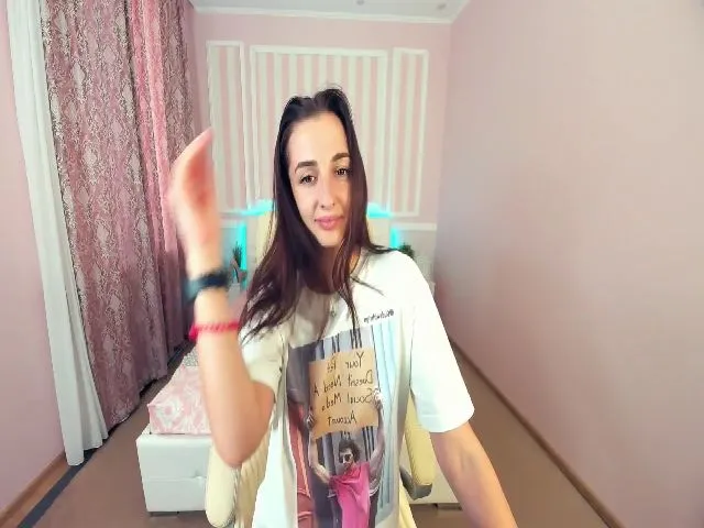 Live sex webcam photo for TorryWins #254760158