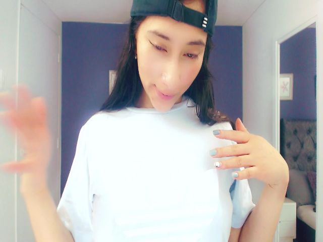 Live sex webcam photo for anniesclub #260390844