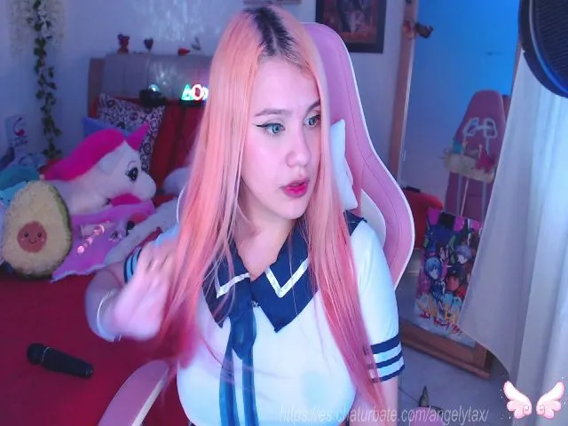 Live sex webcam photo for Angelytaxx #254298168