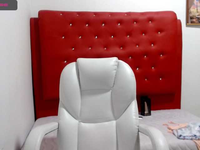 Live sex webcam photo for AmyWright #244974903