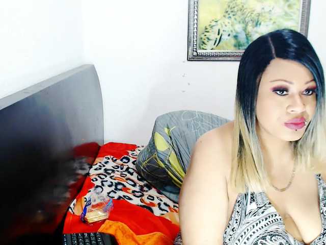 Live sex webcam photo for grianxxxhot #241242036