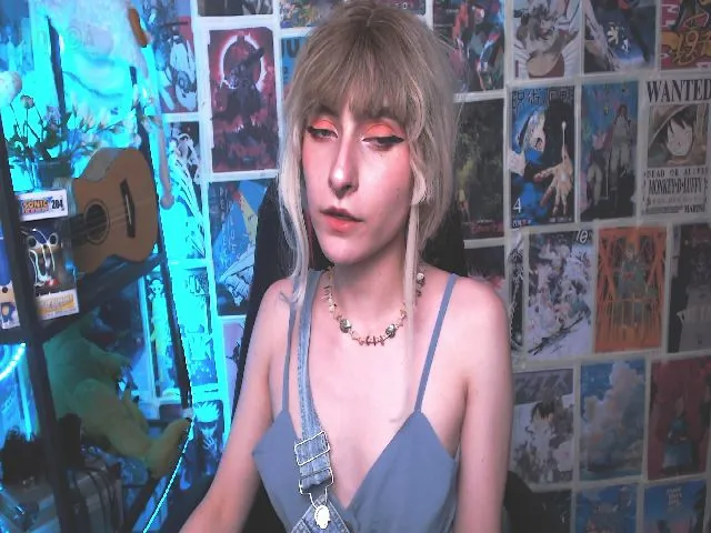 Live sex webcam photo for Manarose27 #252306443