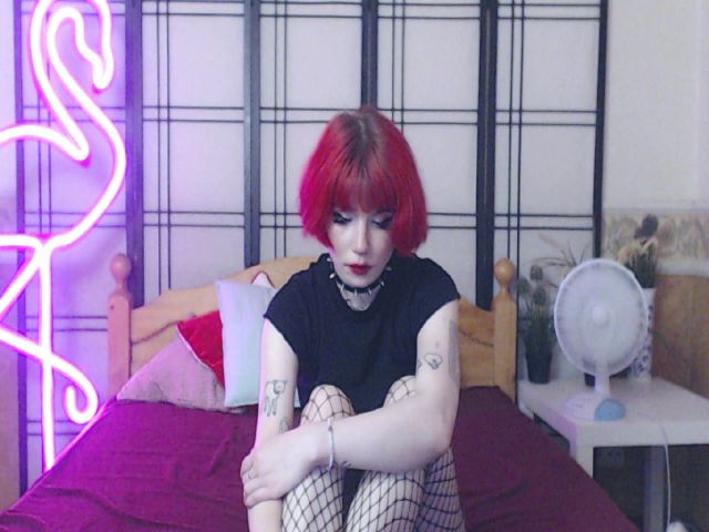 Live sex webcam photo for MinaSanna #261351277