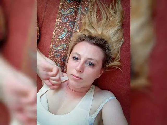 Live sex webcam photo for 1-Lusy #249199365