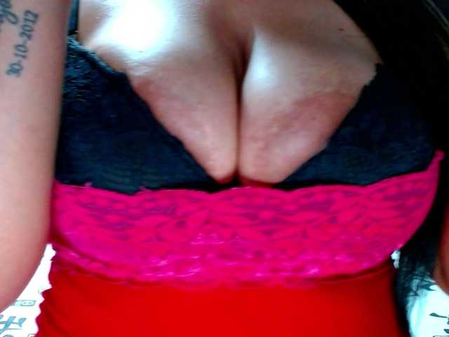 Live sex webcam photo for DIVASEX99 #258957703