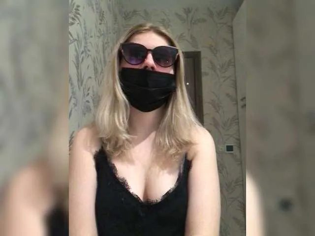 Live sex webcam photo for Irish8m #265225744