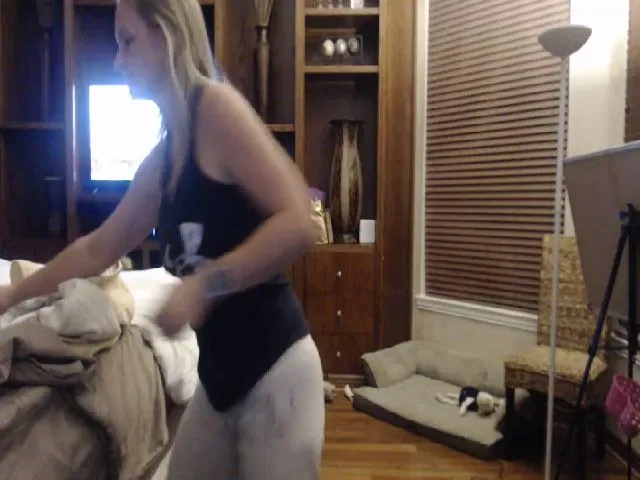 Live sex webcam photo for Autumn_Blonde #264631117