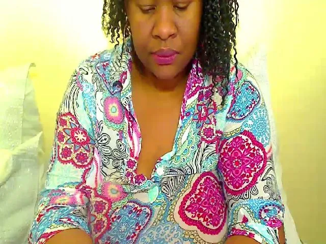 Live sex webcam photo for Hotmelons44 #253437261