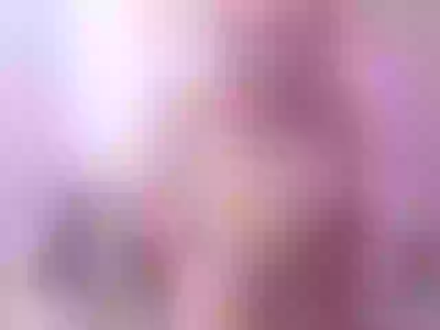 Live sex webcam photo for Sophie_pink18 #258697151