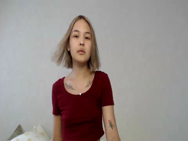 Live sex webcam photo for Kylie_X #261998712