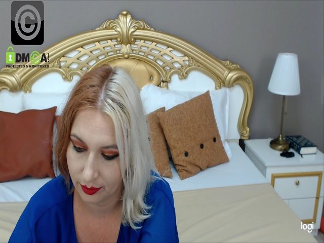 Live sex webcam photo for VanessaVega26 #252397609