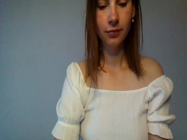 Live sex webcam photo for MisssSun #254359365