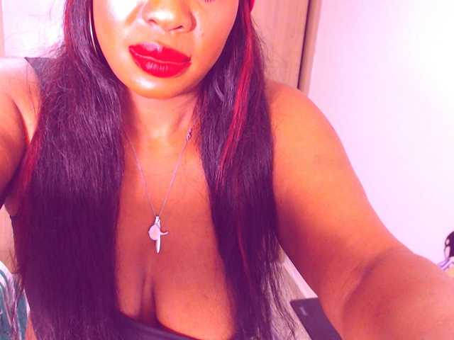 Live sex webcam photo for LizaDouson #249558702