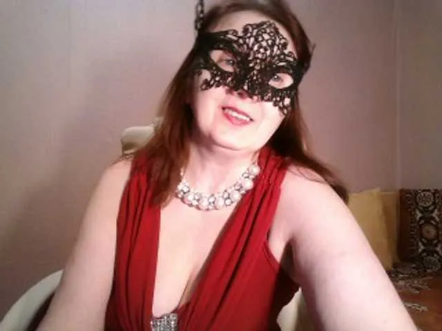 Live sex webcam photo for leeloofire #241292996