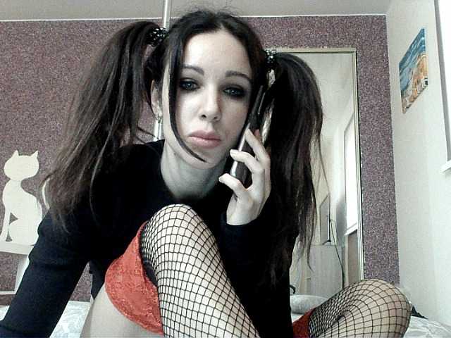 Live sex webcam photo for AngelBlack-8 #241125651