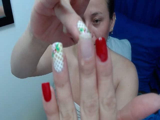 Live sex webcam photo for Honey21_ #254014855