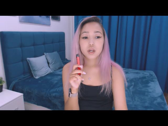 Live sex webcam photo for ArinaTigress #253391412