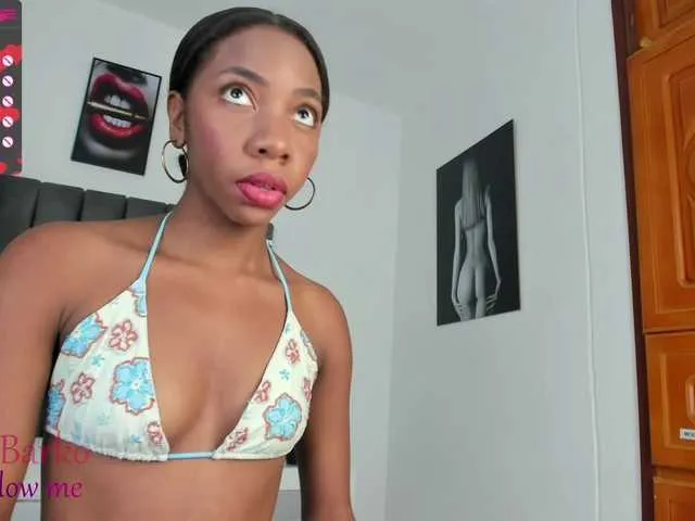 Live sex webcam photo for Meganbarko #253402830