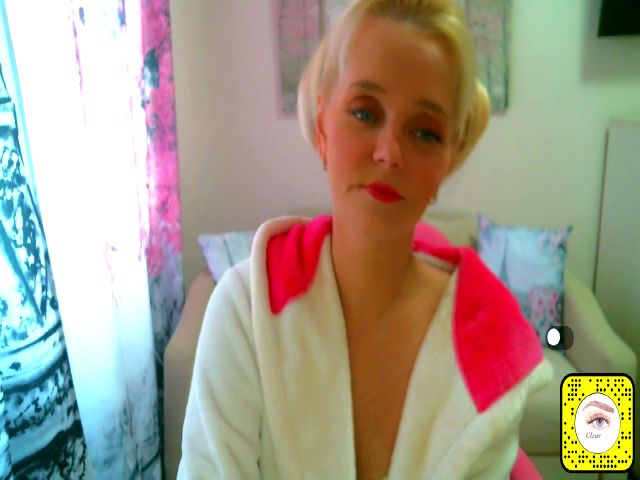 Live sex webcam photo for ChristiRoses #263600563