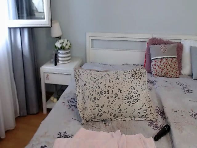 Live sex webcam photo for Layla2022 #263033700