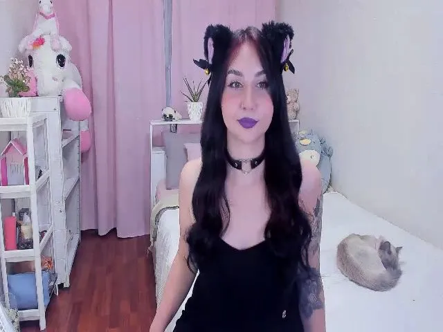 Live sex webcam photo for KipaHimari #264904181