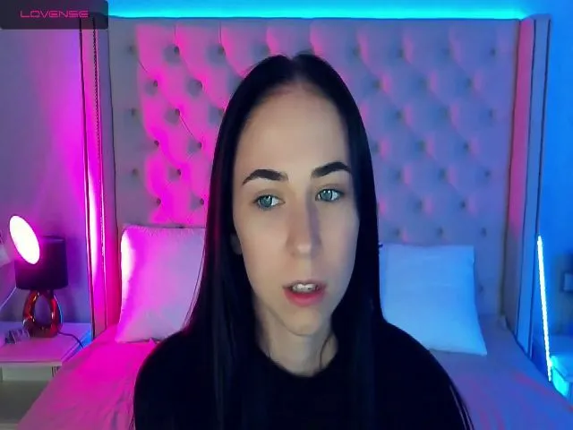 Live sex webcam photo for MilkaBabyDoll #255651590