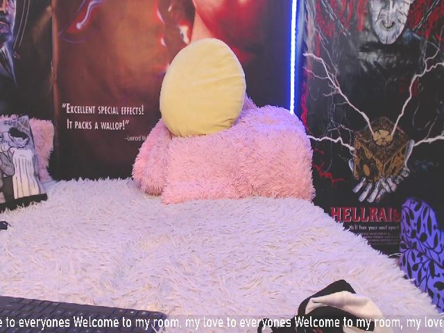 Live sex webcam photo for Liakoylia #258391065