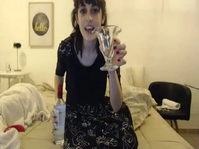 Live sex webcam photo for On3moon #263368668