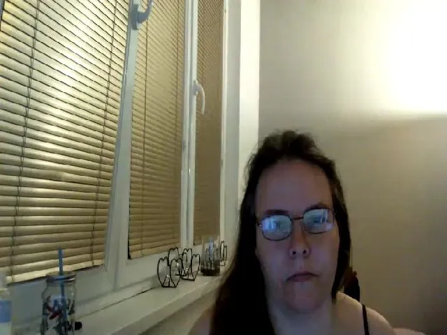 Live sex webcam photo for Bigmegi #255153060