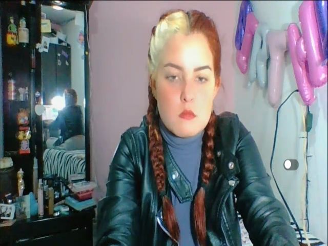 Live sex webcam photo for Amanda_Callum #253287880