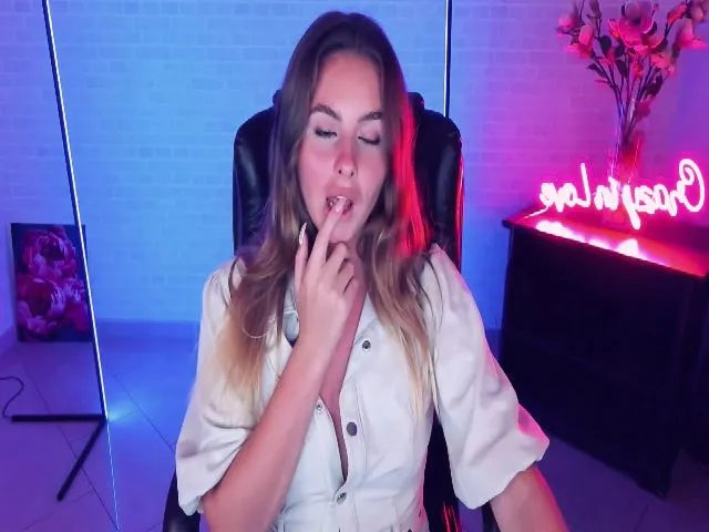 Live sex webcam photo for MissGadriela #263193423