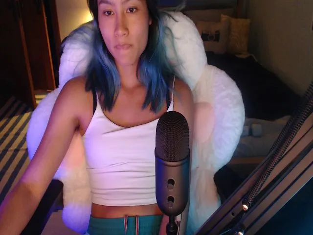 Live sex webcam photo for violishh #264077358