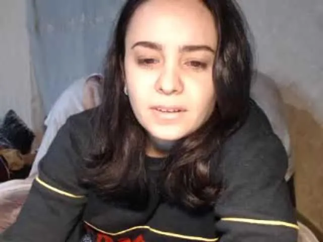 Live sex webcam photo for Katernia48 #240921526