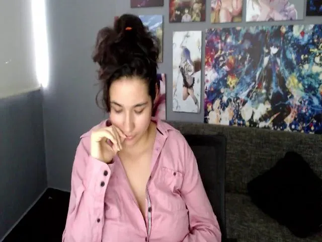 Live sex webcam photo for Jade_leon_ #263874193