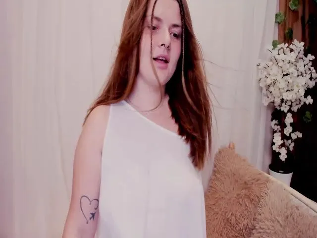 Live sex webcam photo for Eva__Kamenski #255402132
