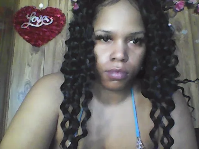 Live sex webcam photo for Pinkrackz100 #255651352