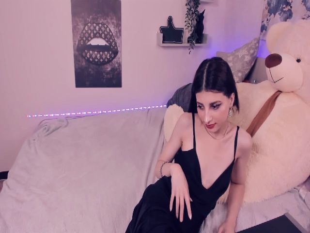 Live sex webcam photo for AnabelAris #255879874