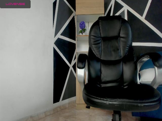 Live sex webcam photo for Tasha_cooper1 #252552157