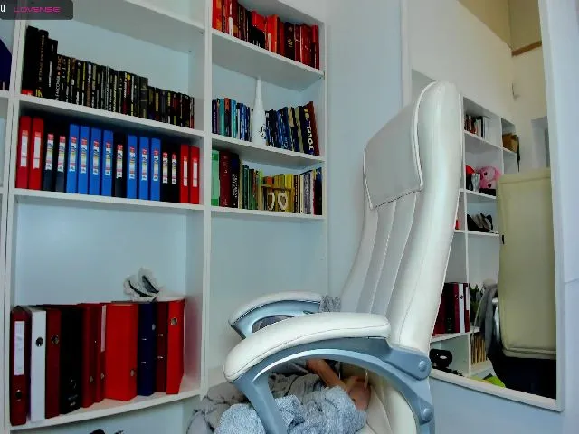 Live sex webcam photo for Crazy_Jenny #259971656
