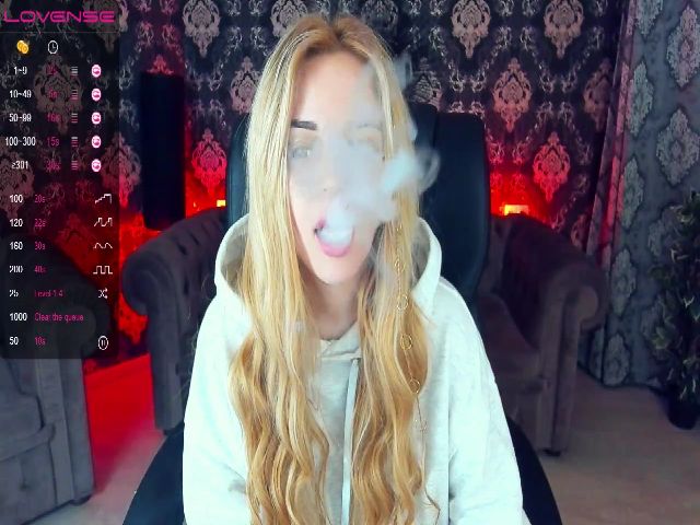 Live sex webcam photo for NikkyGirl #259585793