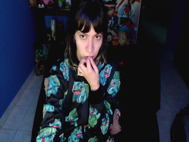 Live sex webcam photo for umaru_michae #256745700