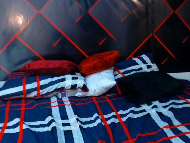 Live sex webcam photo for ScarleetLiz #241203863