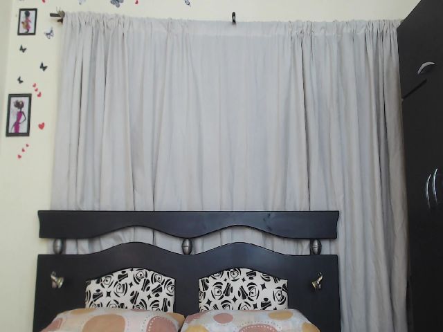 Live sex webcam photo for Tamara_stephs #255555268